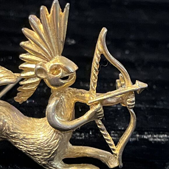 Vintage Goldtone Zodiac Sagitarius Centaur Archer Brooch Pin - Picture 2 of 5